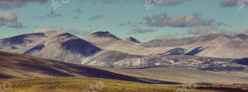 Preview: Lake in tundra
