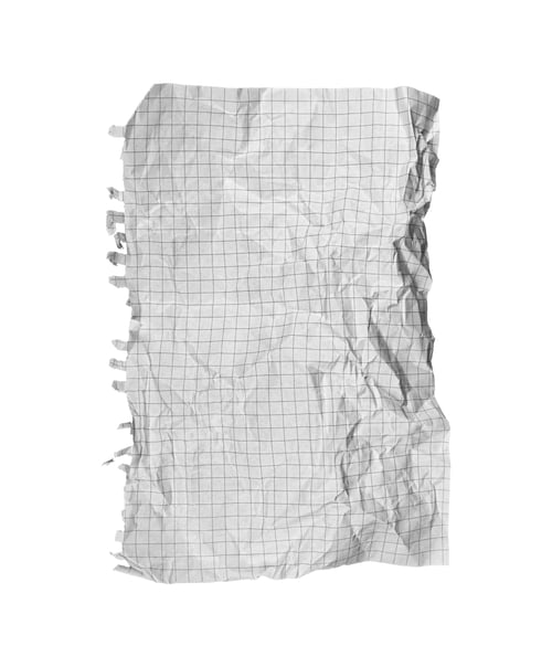 Vista previa: Papel a cuadros rasgado arrugado sobre fondo blanco para estudio y reciclaje