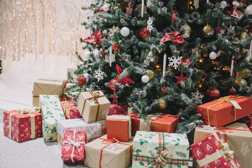 Preview: festive