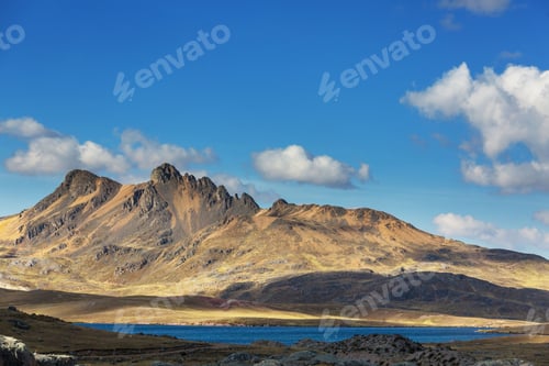 Preview: Lake in Cordillera