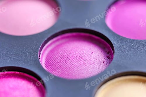 Preview: Close-up of palette of make-up of pink shadows
