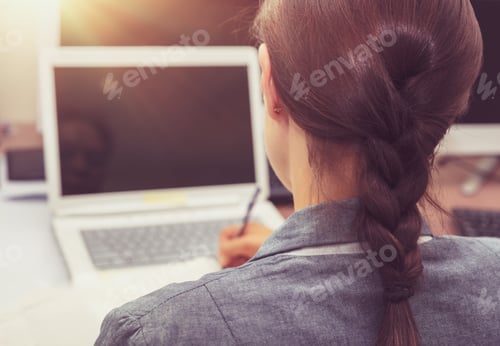 Preview: Business woman at work