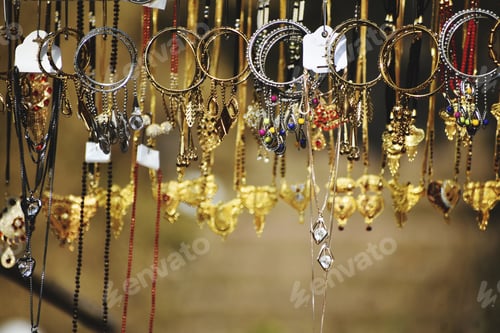 Preview: Indian accessories and decorations in the store