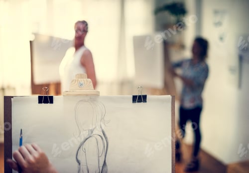 Preview: People drawing from human model