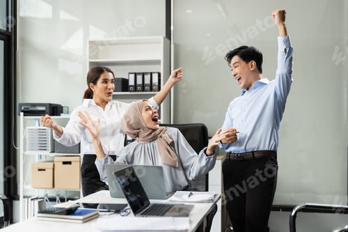 Preview: Business team creative are excited business success