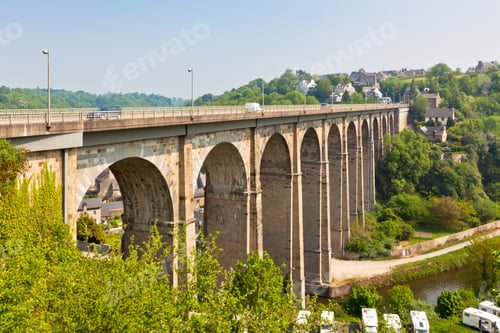 Preview: Large stone bridge in Dinan town