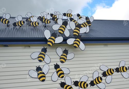 Preview: Bees on a building