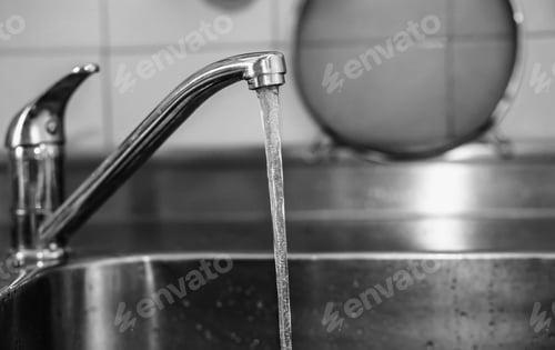 Preview: Black and White Faucet with Running Water
