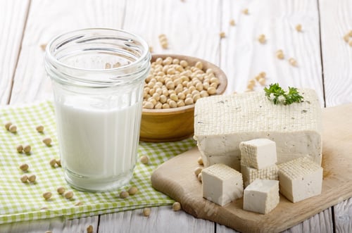 Preview: Non-dairy alternatives Soy milk or yogurt in mason jar and tofu
