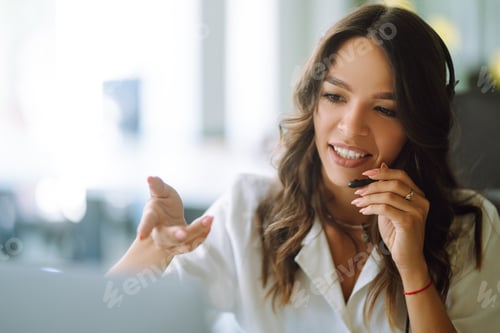 Preview: Young operator woman agent with headsets working in a call centre. Call center service.