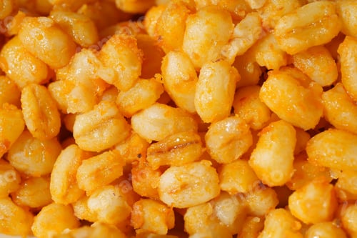 Preview: detail shot of bulgur rice on a plate