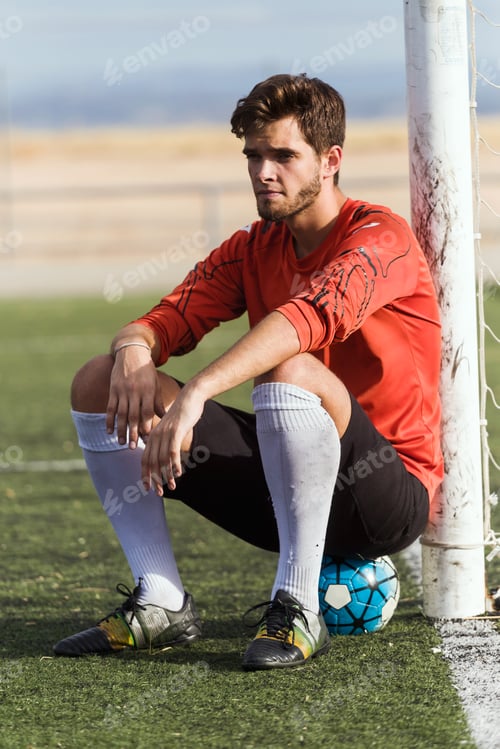 Preview: Player sitting on a ball