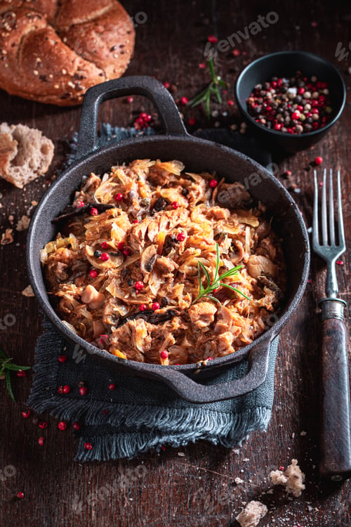Preview: Spicy cabbage and meat stew with cabbage and beef