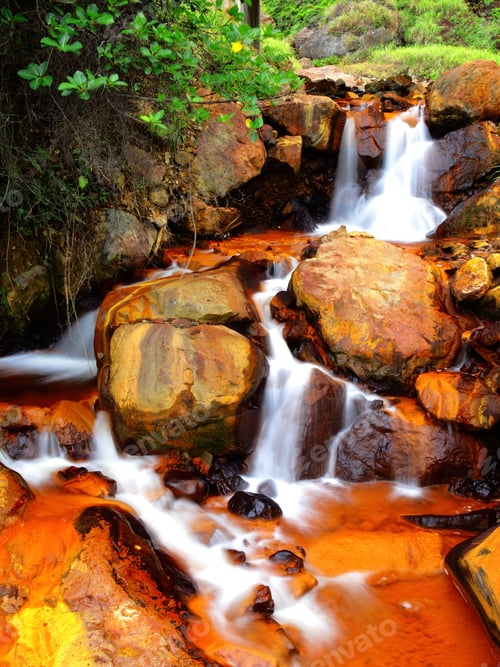 Preview: Golden waterfall, Taiwan