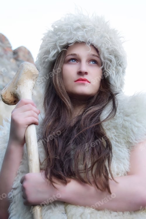 Preview: Young woman