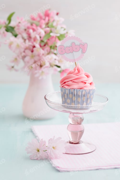 Preview: Sweet Cupcake and Pink Flowers for Baby Shower