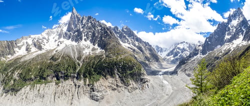 Preview: Views of Mer de Glace glacier, Chamonix-Montblanc range, France