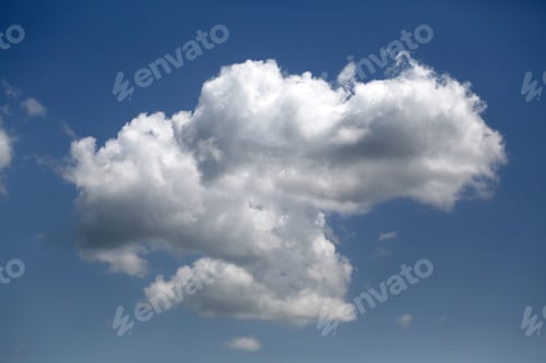 Preview: White clouds on the blue sky