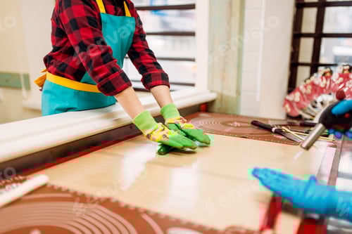 Preview: Little boy in workshop learn to make caramel