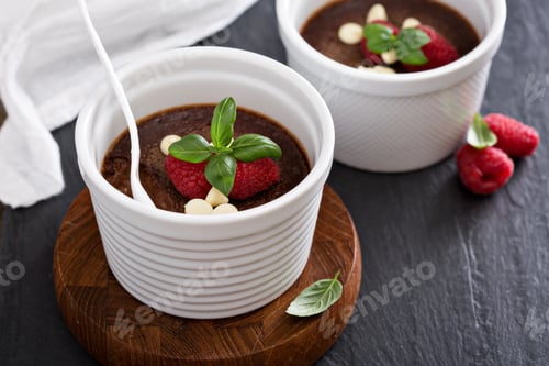 Preview: Chocolate pudding with raspberries and basil