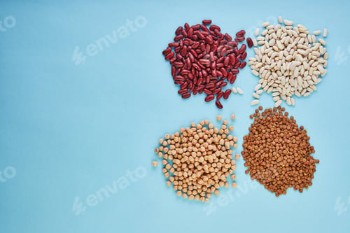 Preview: Superfoods and bean seeds in bowls, the concept of a healthy diet