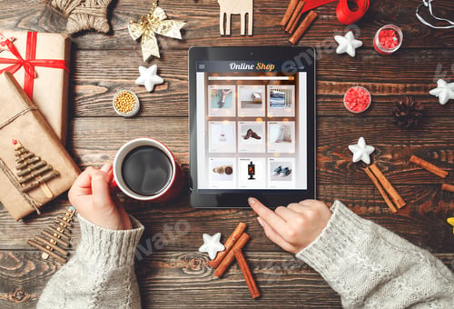 Preview: The choice of Christmas gifts in interenete concept