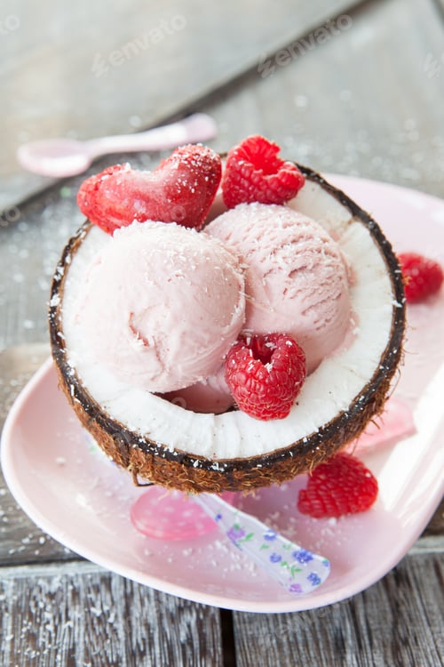 Preview: Raspberry ice cream