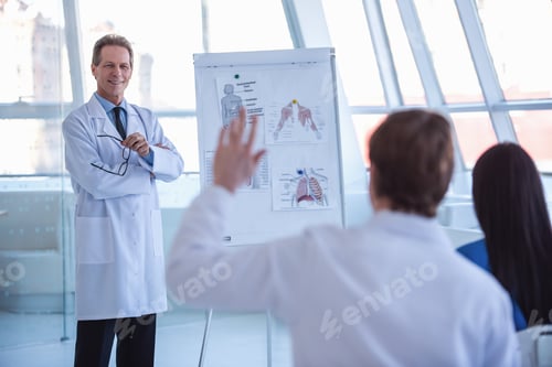 Preview: Medical doctors at the conference
