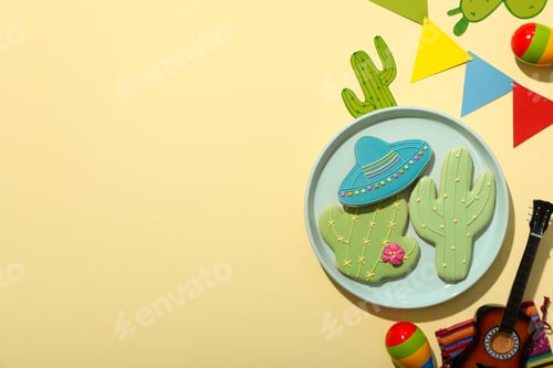 Preview: Mexican symbols in the form of gingerbread on a plate.