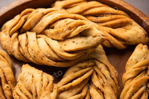 Preview: Mathri or Mathiya is a popular North-west Indian snack