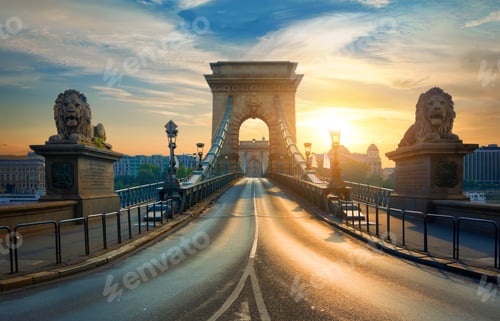 Preview: Lions on Chain Bridge