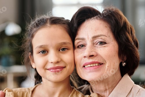 Preview: Faces of mature female and cute little girl