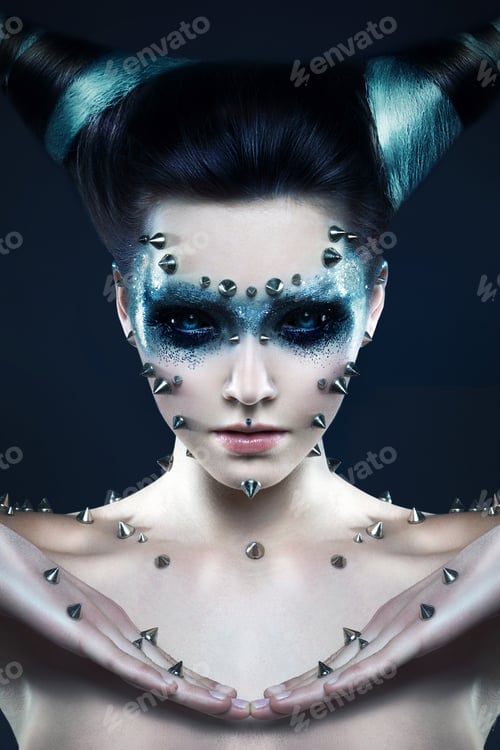 Preview: Demon girl with spikes on the face and body