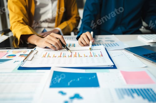 Preview: professional business meeting and discussing strategy with new startup project.