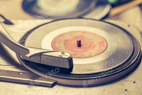 Preview: Retro gramophone and old scratched vinyl records