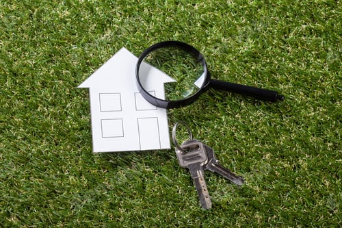 Preview: paper house with Magnifying Glass