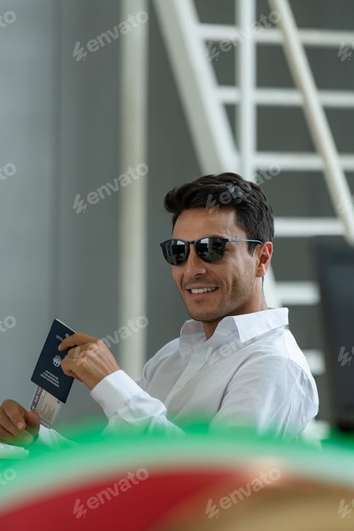 Preview: Two office workers searching for tourist attractions, booking tickets