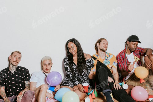 Preview: Happy friends at a party