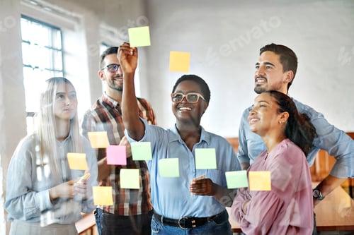 Preview: Young businesspeople having a meeting in the office