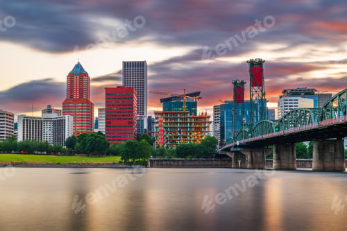 Preview: Portland, Oregon, USA Skyline on the Willamette River