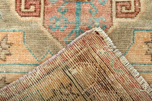 Preview: Textures and patterns in color from woven carpets