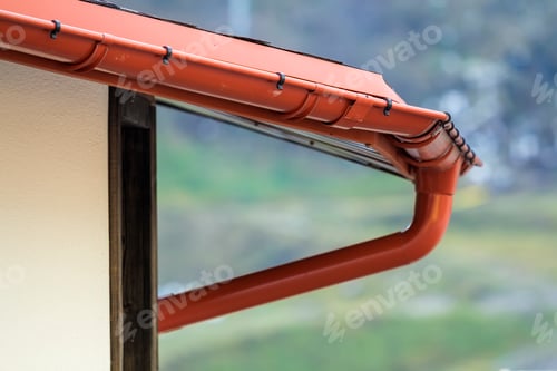 Preview: Detail image of new roof with gutter rain system