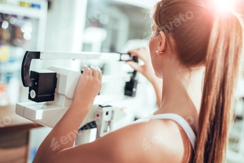 Preview: Girl Checking Weight