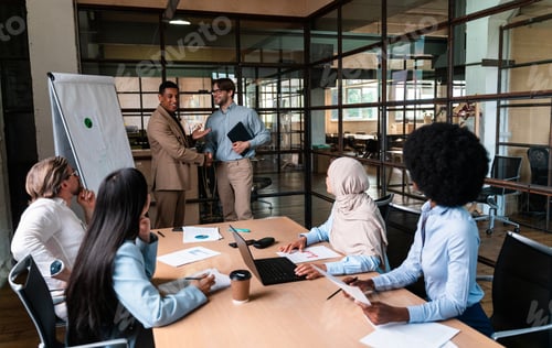 Preview: start up business team in the office