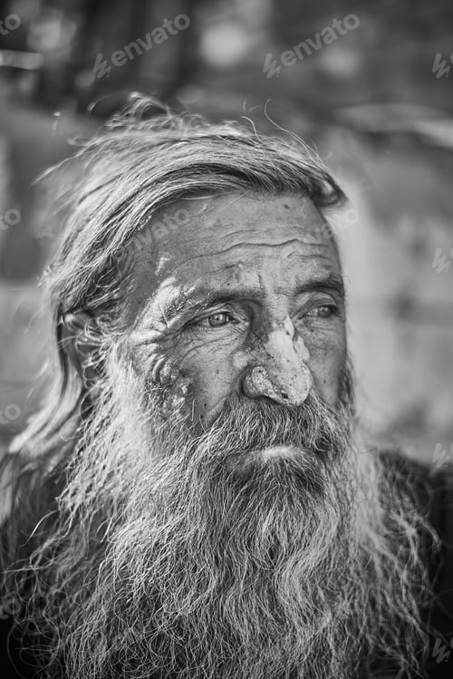 Preview: Close-up shot of an old homeless man's face