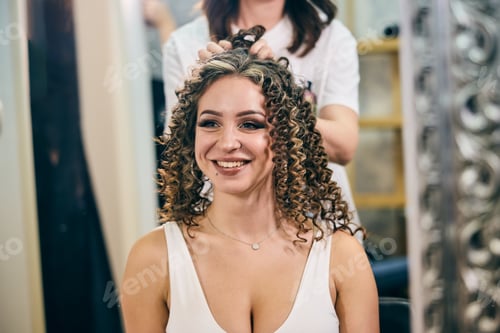 Preview: Happy Woman Enjoying a Hair Salon Experience