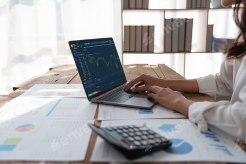 Preview: Fund managers consultation about analysis Investment stock market by laptop computer at office. fund