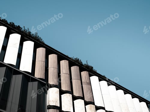 Vista previa: Pequeños detalles de grandes edificios capturados en toda España