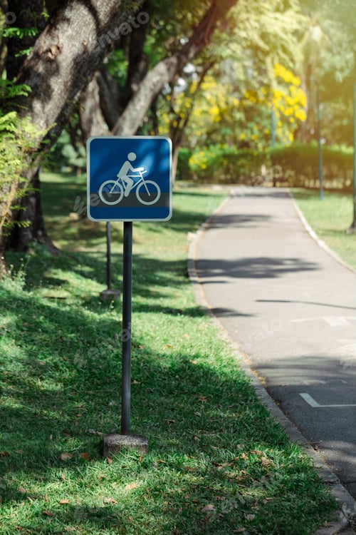 Preview: Khlong Toei, Bangkok \ Thailand - December 27 2023: Signage for bicycle lanes in public parks.