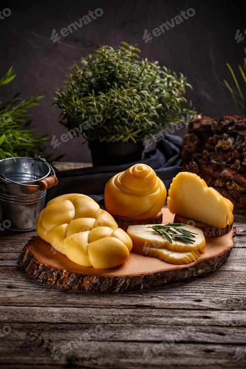 Preview: Smoked braided cheese